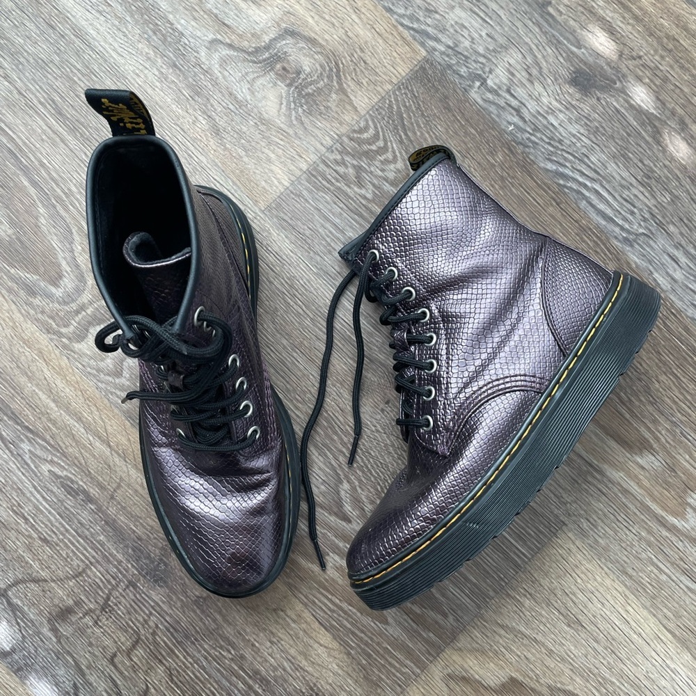 Dr Martens Zavala Plum Purple Snake Embossed Boots Women 7 Dark Academia 38